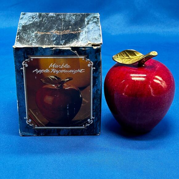 Apple Paperweight Solid Marble 3" x 3.5"  37211 Teacher - Picture 1 of 10